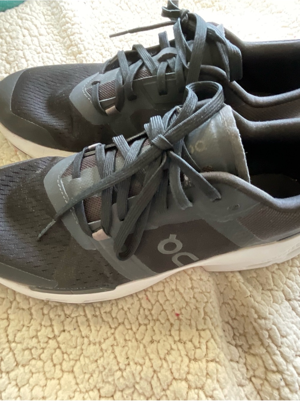 On Running Women’s  Athletic Sneakers - Dark Gray with White Sole sz 41/ 9.5